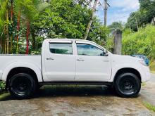https://riyasewana.com/uploads/toyota-hilux-247345624774.jpg