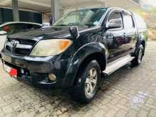 https://riyasewana.com/uploads/toyota-hilux-261400434773.jpg