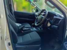 https://riyasewana.com/uploads/toyota-hilux-26170849175.jpg