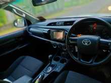 https://riyasewana.com/uploads/toyota-hilux-26170849354.jpg