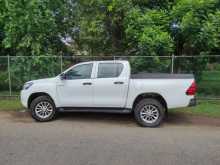 https://riyasewana.com/uploads/toyota-hilux-26170849952.jpg