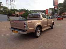 https://riyasewana.com/uploads/toyota-hilux-267214422842.jpg