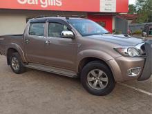 https://riyasewana.com/uploads/toyota-hilux-267221824462.jpg