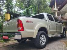 https://riyasewana.com/uploads/toyota-hilux-271600514443.jpg