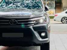 https://riyasewana.com/uploads/toyota-hilux-272705462.jpg