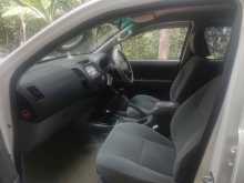 https://riyasewana.com/uploads/toyota-hilux-2815055122653.jpg