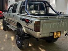 https://riyasewana.com/uploads/toyota-hilux-289315225003.jpg