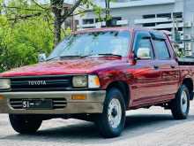 Toyota Hilux 1990 Pickup