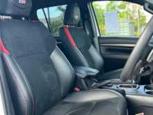 https://riyasewana.com/uploads/toyota-hilux-29115128603.jpg