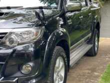 https://riyasewana.com/uploads/toyota-hilux-292208205.jpg
