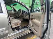 https://riyasewana.com/uploads/toyota-hilux-3-0-2006-2921341212134.jpg