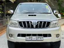 https://riyasewana.com/uploads/toyota-hilux-3-thailand-167533922693.jpg