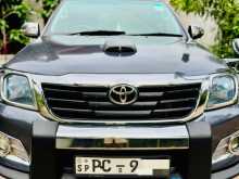 https://riyasewana.com/uploads/toyota-hilux-30100649782.jpg