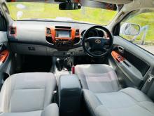 https://riyasewana.com/uploads/toyota-hilux-3011585117315.jpg