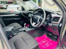 https://riyasewana.com/uploads/toyota-hilux-30173001563.jpg