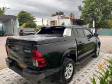 https://riyasewana.com/uploads/toyota-hilux-3130626554.jpg