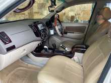 https://riyasewana.com/uploads/toyota-hilux-3l-2007-912452512143.jpg
