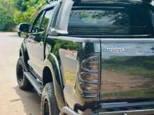 https://riyasewana.com/uploads/toyota-hilux-3l-2010-2115383712144.jpg