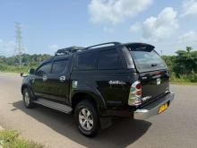 https://riyasewana.com/uploads/toyota-hilux-3l-61111416024.jpg