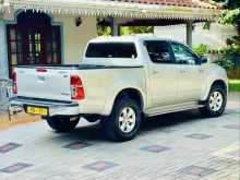 https://riyasewana.com/uploads/toyota-hilux-3ltr-3123025722773.jpg
