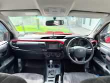 https://riyasewana.com/uploads/toyota-hilux-417001323.jpg