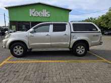https://riyasewana.com/uploads/toyota-hilux-42119584242.jpg