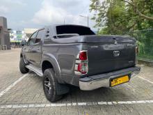 https://riyasewana.com/uploads/toyota-hilux-48375524671.jpg