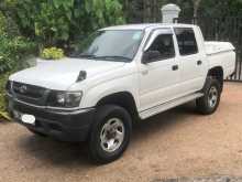Toyota Hilux 4WD 2004 Pickup