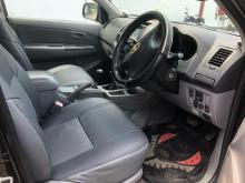 https://riyasewana.com/uploads/toyota-hilux-510132917325.jpg