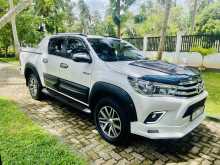 https://riyasewana.com/uploads/toyota-hilux-511462122643.jpg