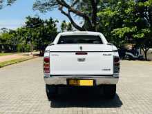 https://riyasewana.com/uploads/toyota-hilux-6115040164.jpg