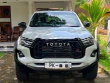 Toyota Hilux 2025 Pickup