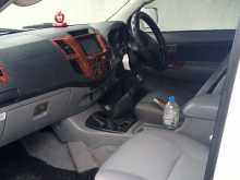 https://riyasewana.com/uploads/toyota-hilux-6750554753.jpg