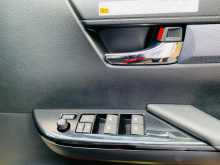 https://riyasewana.com/uploads/toyota-hilux-7141130836.jpg