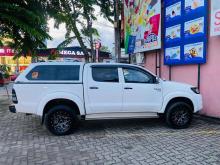 https://riyasewana.com/uploads/toyota-hilux-7933526186.jpg