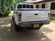 https://riyasewana.com/uploads/toyota-hilux-8123724613.jpg