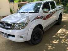 https://riyasewana.com/uploads/toyota-hilux-8123724622.jpg