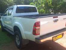 https://riyasewana.com/uploads/toyota-hilux-973817494.jpg