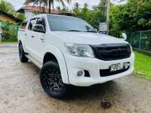 Toyota Hilux Champ 2011 Pickup