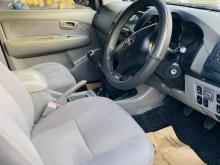 https://riyasewana.com/uploads/toyota-hilux-cab-1117465024453.jpg