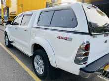 https://riyasewana.com/uploads/toyota-hilux-cab-155564722882.jpg
