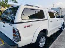 https://riyasewana.com/uploads/toyota-hilux-cab-1622292322652.jpg