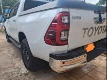 https://riyasewana.com/uploads/toyota-hilux-cab-2622563017276.jpg