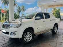 https://riyasewana.com/uploads/toyota-hilux-champ-120062122172.jpg