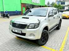 https://riyasewana.com/uploads/toyota-hilux-champ-2010-423495512534.jpg