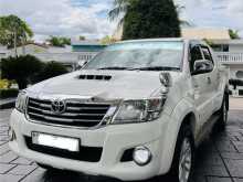 https://riyasewana.com/uploads/toyota-hilux-champ-2012-110092012282.jpg