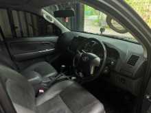 https://riyasewana.com/uploads/toyota-hilux-champ-2013-2515485412114.jpg