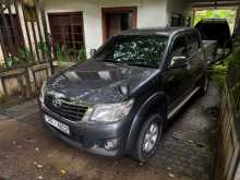 https://riyasewana.com/uploads/toyota-hilux-champ-2013-2515485412241.jpg