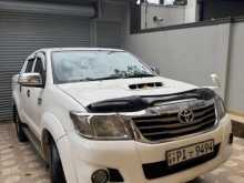 Toyota Hilux Champ 2013 Pickup