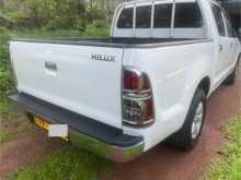 https://riyasewana.com/uploads/toyota-hilux-champ-2014-107420512084.jpg